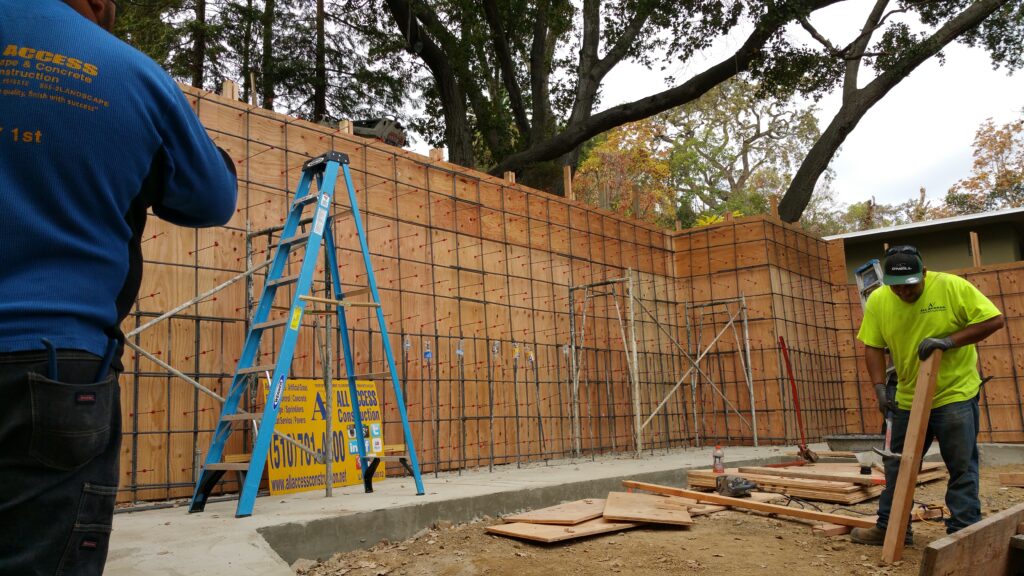 Concrete retaining wall Construction Pleasanton ca..